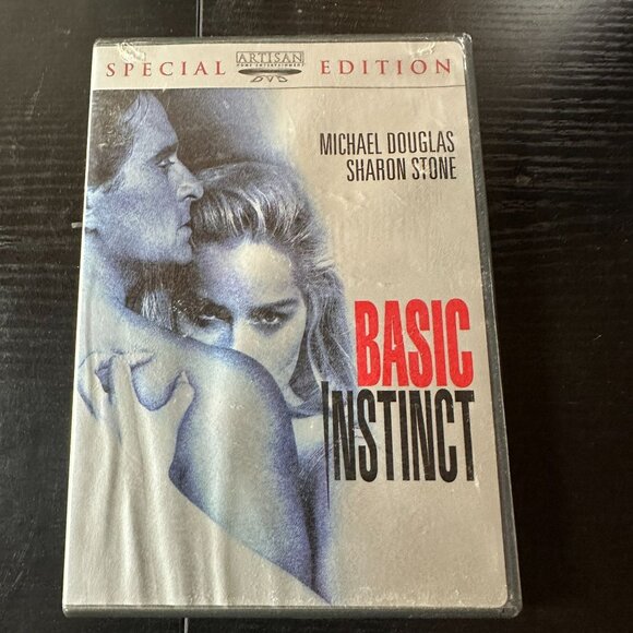 Basic Instinct Special Edition DVD Michael Douglas Sharon Stone Artisan Release - Picture 2 of 7